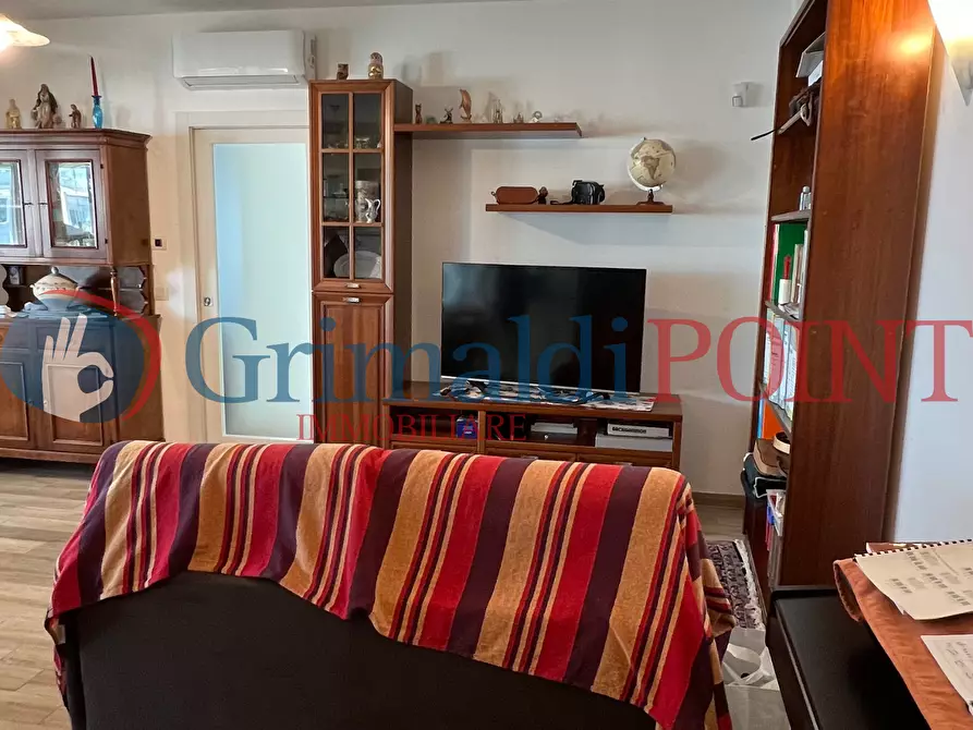 Immagine 2 di Trilocale in vendita  a Lecce