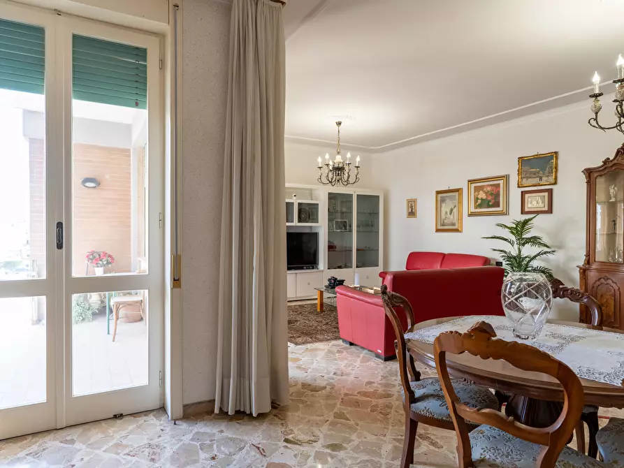 Immagine 8 di Pentalocale in vendita  in Via Salvatore Grande 12 a Lecce