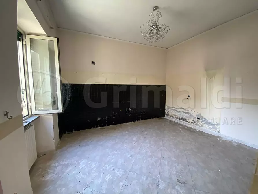 Immagine 3 di Appartamento in vendita  a Giugliano In Campania