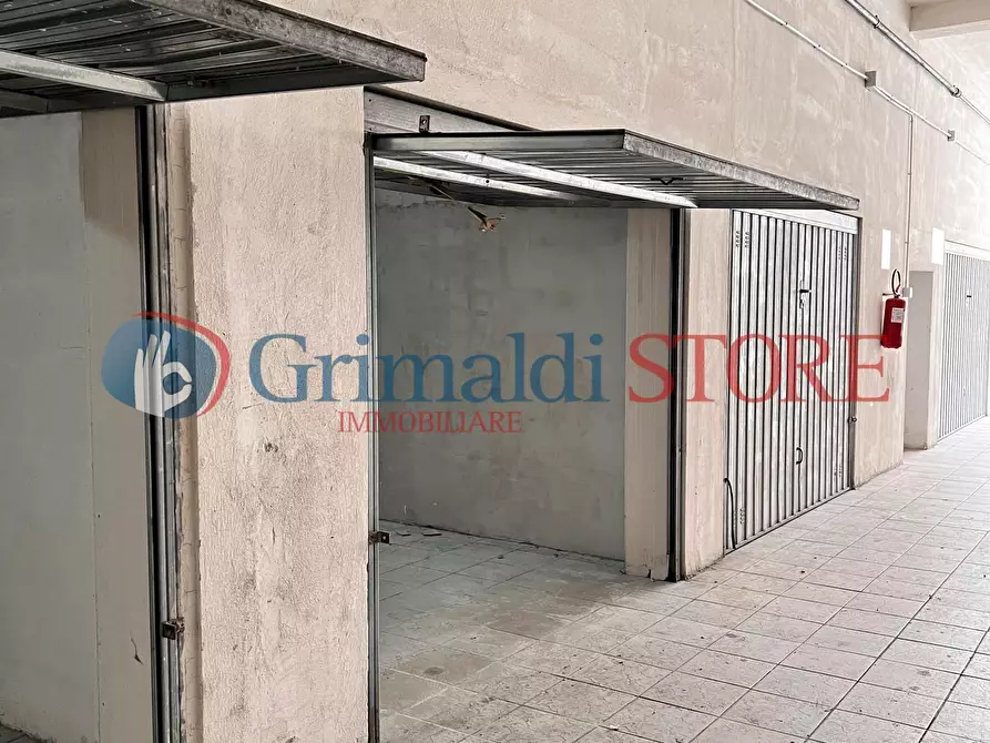 Immagine 7 di Garage in vendita  in Via Ettore D'Amore 16 a Lecce