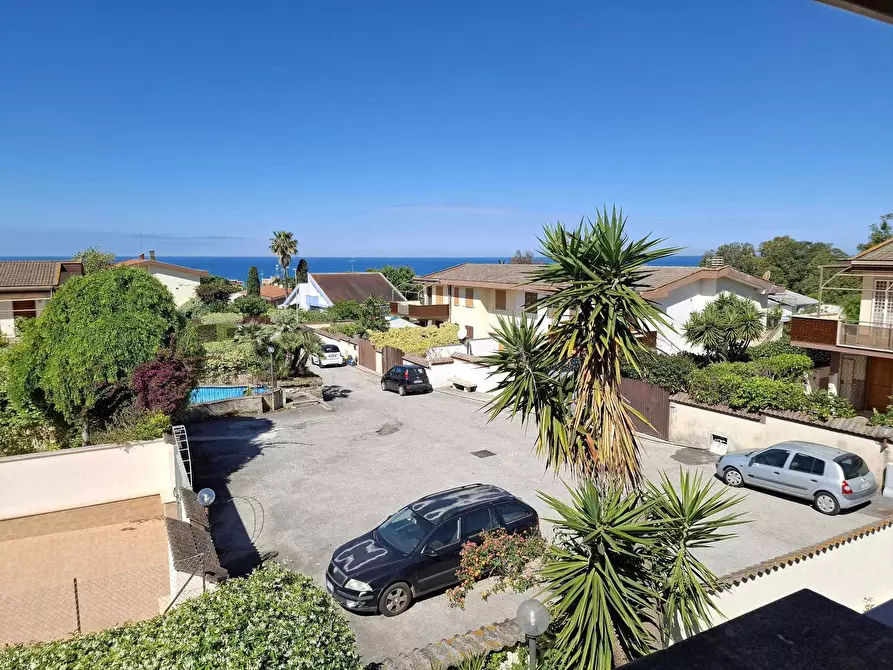 Immagine 2 di Porzione di casa in affitto  in via Tirelli 36 a Anzio