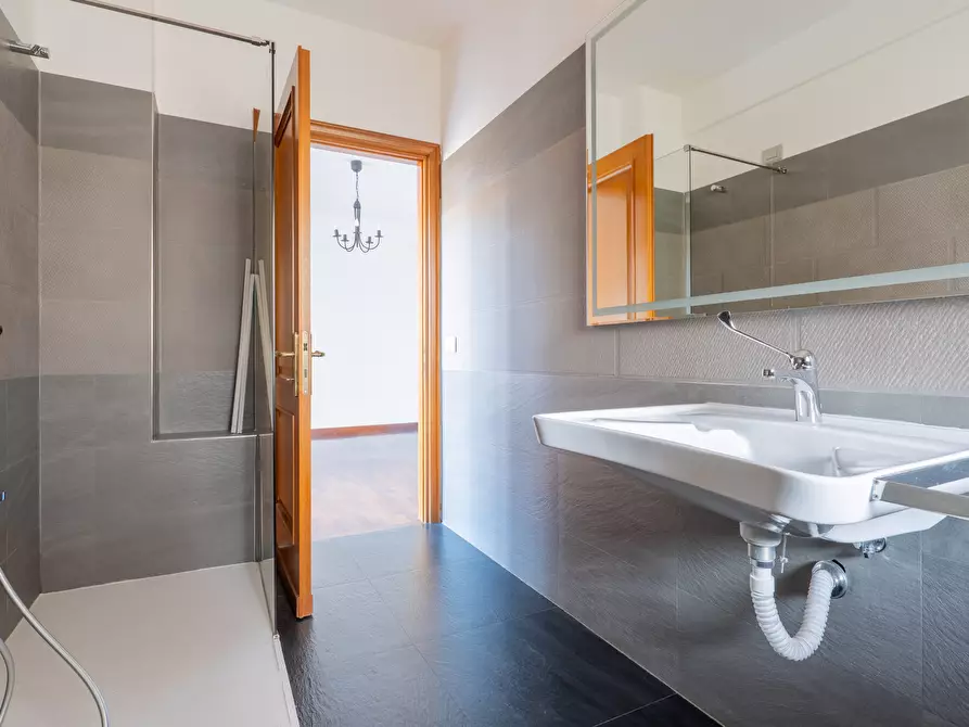 Immagine 18 di Appartamento in vendita  in Via Pietro de Francisci a Roma