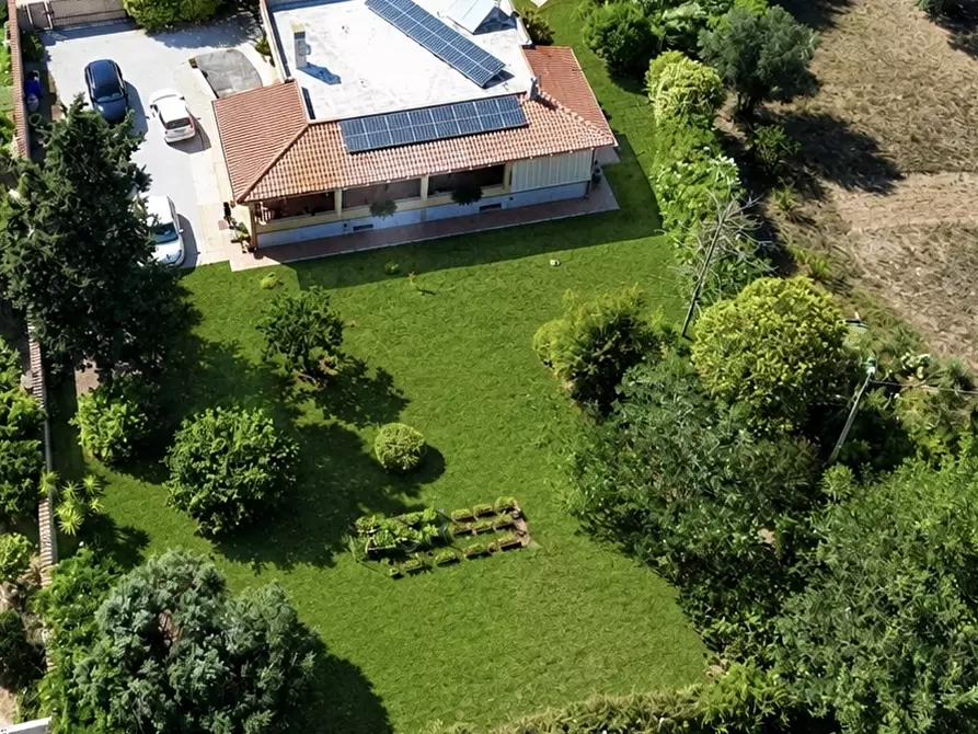 Immagine 23 di Villa in vendita  in Via Mirabella 60 a Nettuno