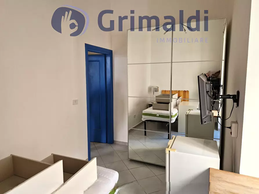 Immagine 13 di Trilocale in vendita  in Via Antonio Mancini 22 a Napoli