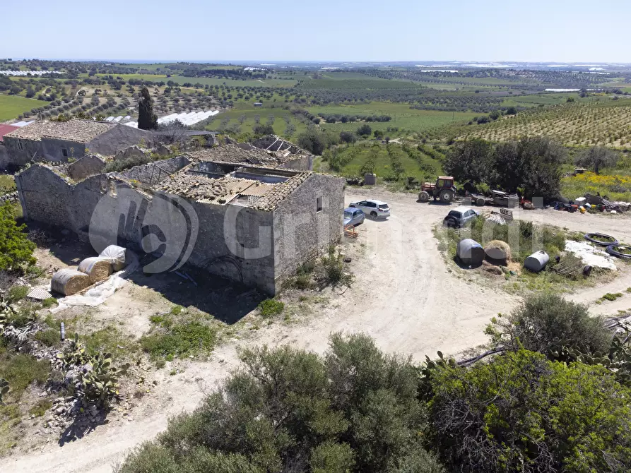 Immagine 10 di Palazzo in vendita  in villa regina isula travel a Noto