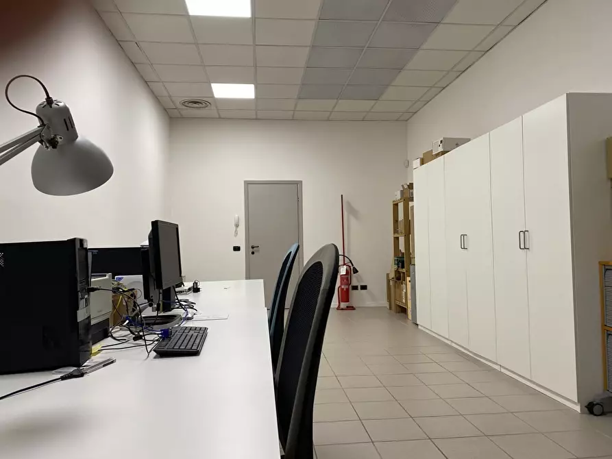 Immagine 5 di Ufficio in affitto  in Via Plinio 1 a Grandate