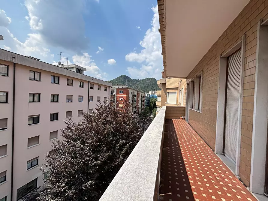 Immagine 11 di Ufficio in affitto  in Via Morazzone Pier Francesco Mazzucchelli 21 a Como