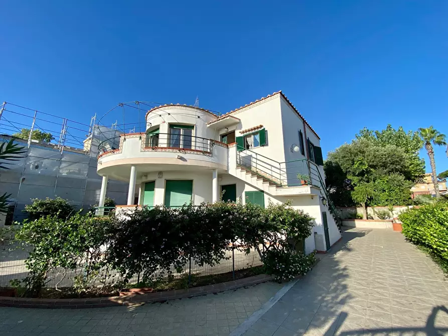 Immagine 5 di Attico in vendita  in VIA ARDEATINA 268 a Anzio
