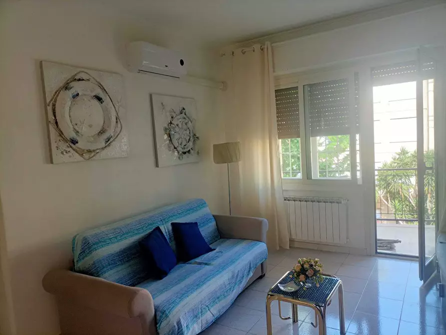 Immagine 1 di Bilocale in affitto  in Piazza della Pace 5 a Anzio