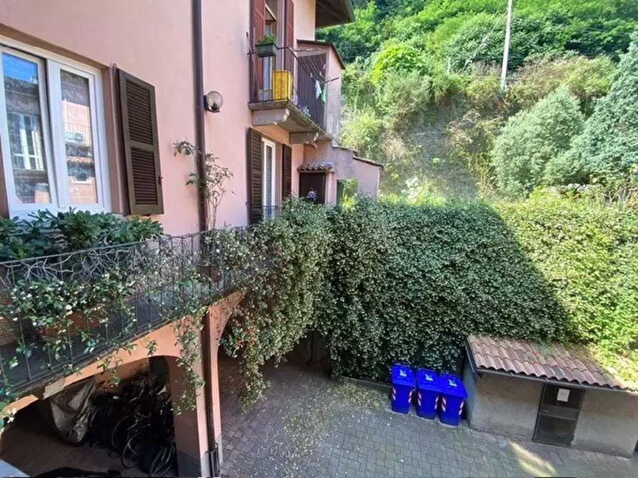 Immagine 7 di Monolocale in vendita  a Como