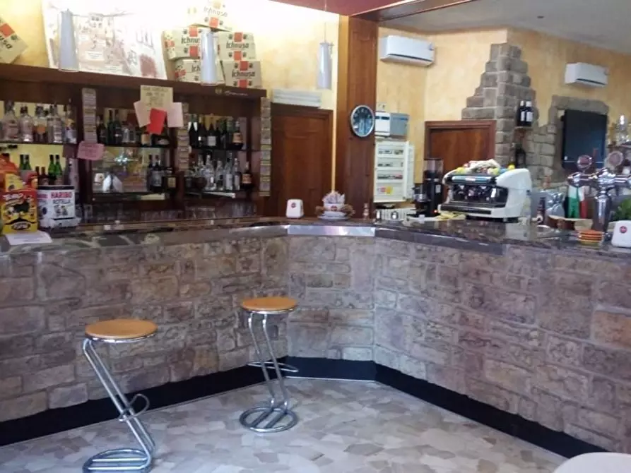 Immagine 3 di Locale commerciale in vendita  in via Venezia 9 a Brenna