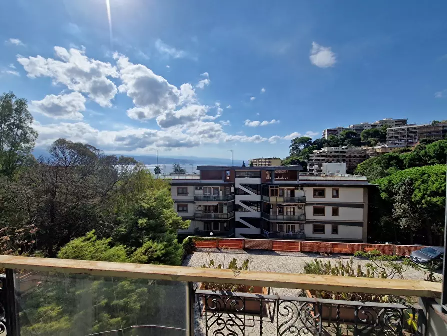 Immagine 12 di Appartamento in vendita  in Strada Panoramica dello Stretto a Messina
