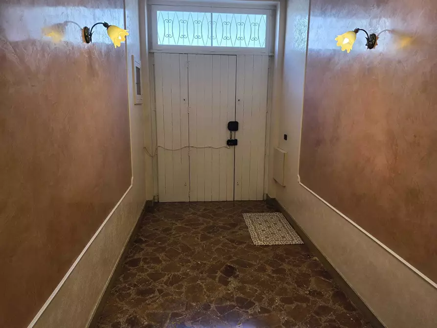 Immagine 16 di Casa indipendente in vendita  in Via Don Luigi Sturzo a Monopoli