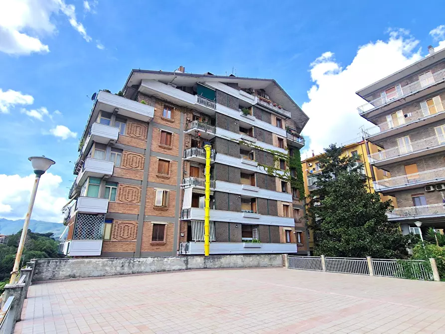 Immagine 1 di Pentalocale in vendita  in Via michele Pironti 1/B a Avellino