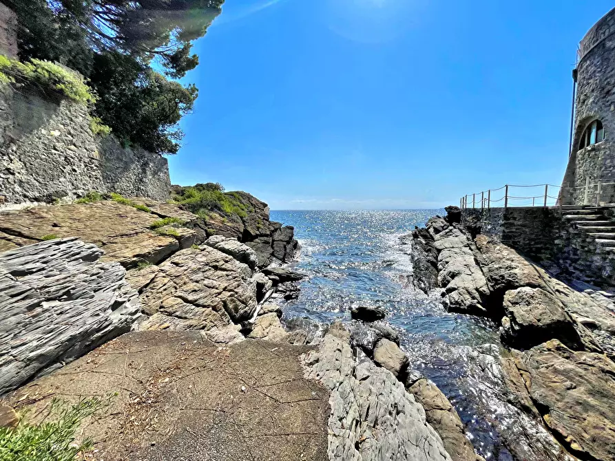 Immagine 5 di Casa indipendente in vendita  a Recco