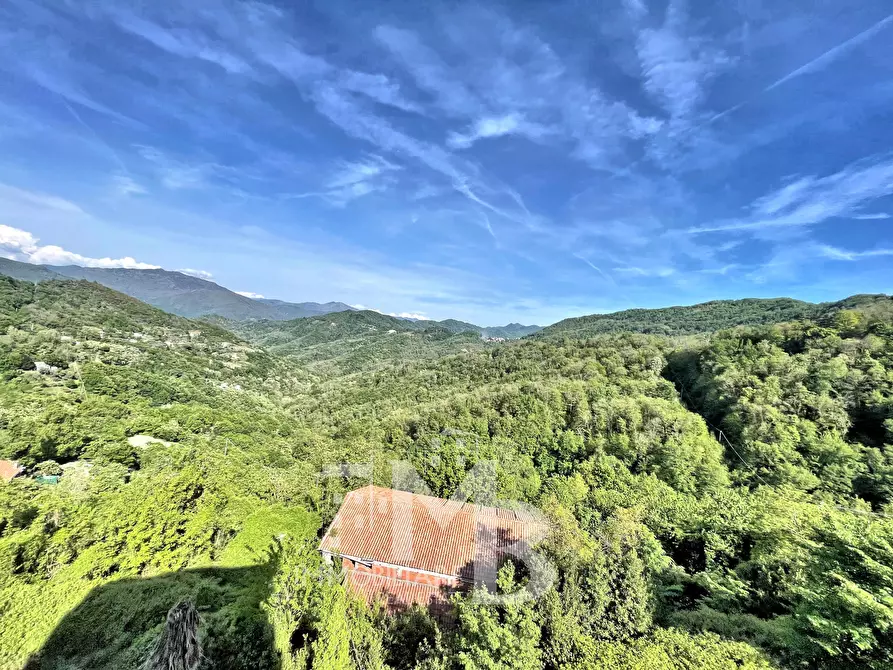 Immagine 8 di Quadrilocale in vendita  in Frazione Pannesi 53 a Lumarzo