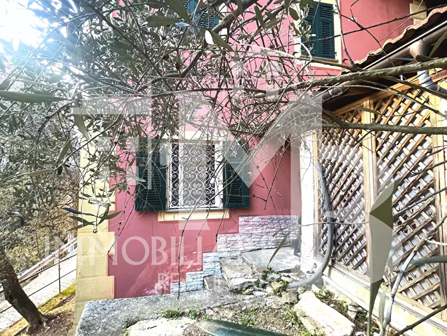 Immagine 5 di Bilocale in vendita  in Via del Camoglino 15 a Avegno