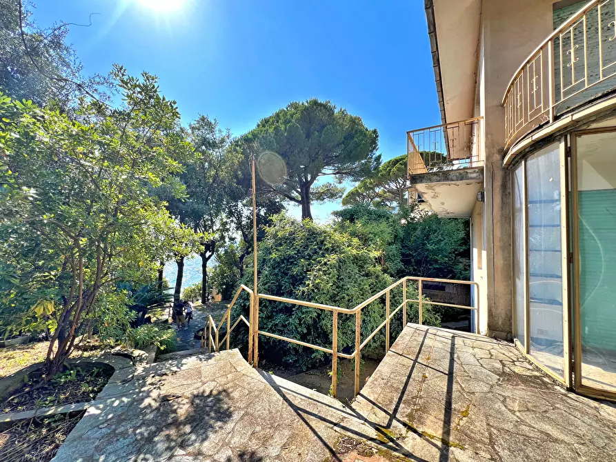 Immagine 13 di Casa indipendente in vendita  a Recco