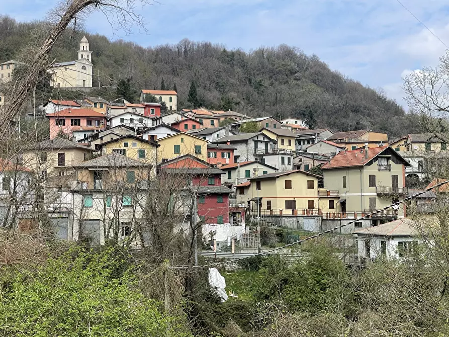 Immagine 53 di Casa semindipendente in vendita  in Frazione Pannesi 107 a Lumarzo