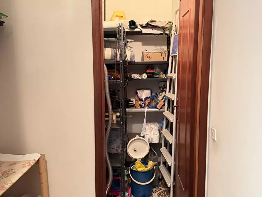 Immagine 13 di Quadrilocale in vendita  a Sarzana