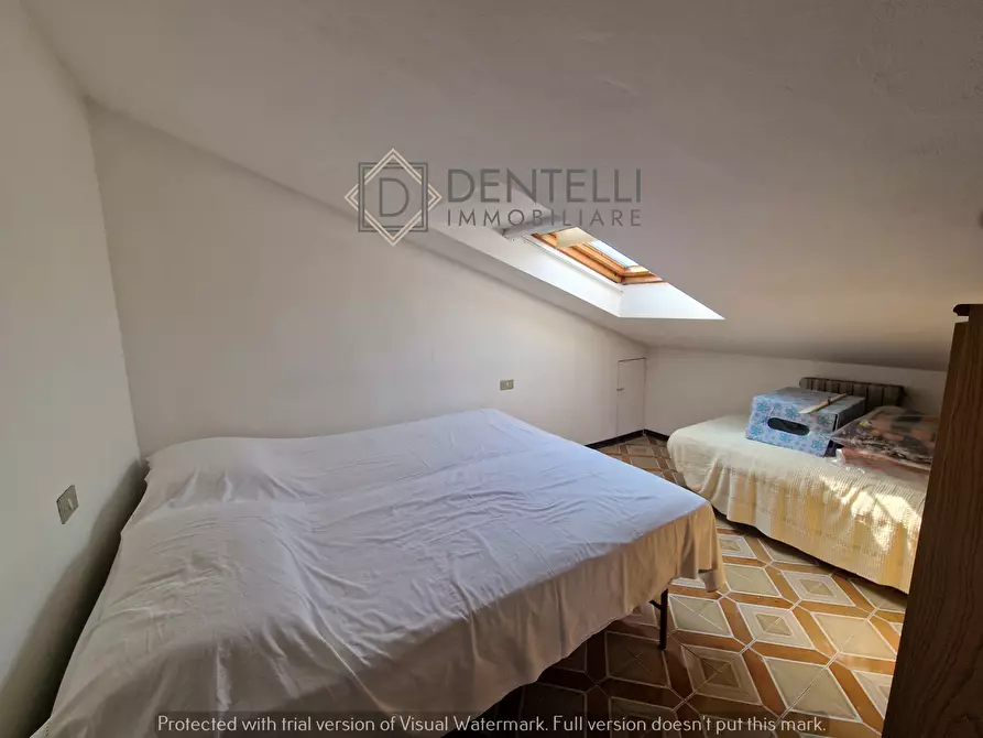 Immagine 7 di Mansarda in vendita  a Ameglia