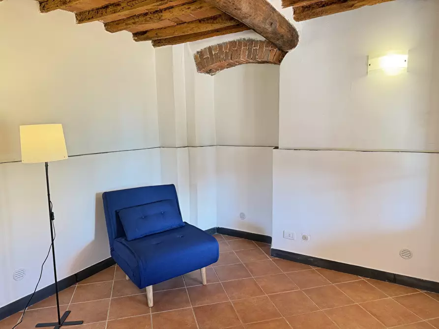 Immagine 11 di Trilocale in affitto  a Ameglia