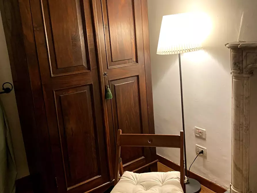 Immagine 41 di Trilocale in affitto  a Sarzana