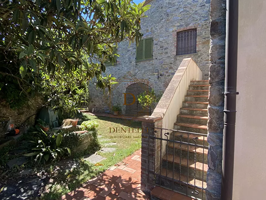 Immagine 47 di Casa bifamiliare in vendita  a Ameglia