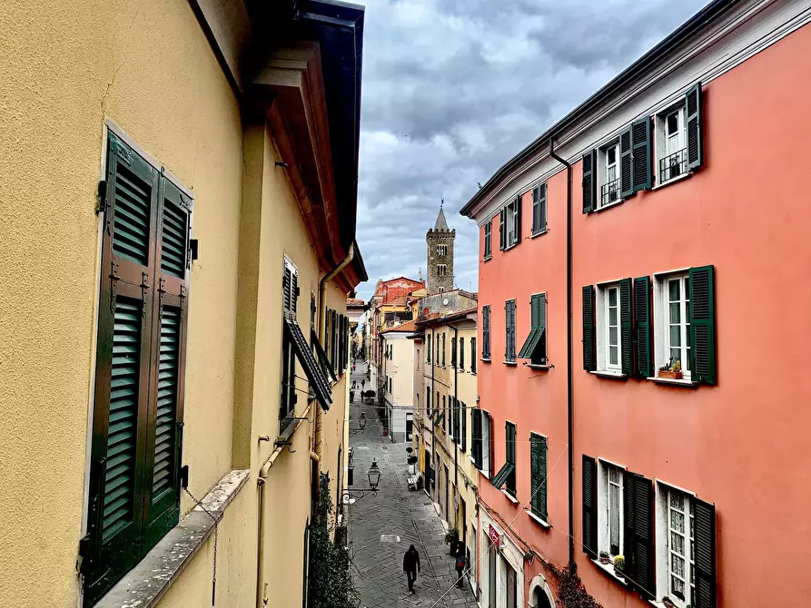 Immagine 30 di Quadrilocale in vendita  a Sarzana