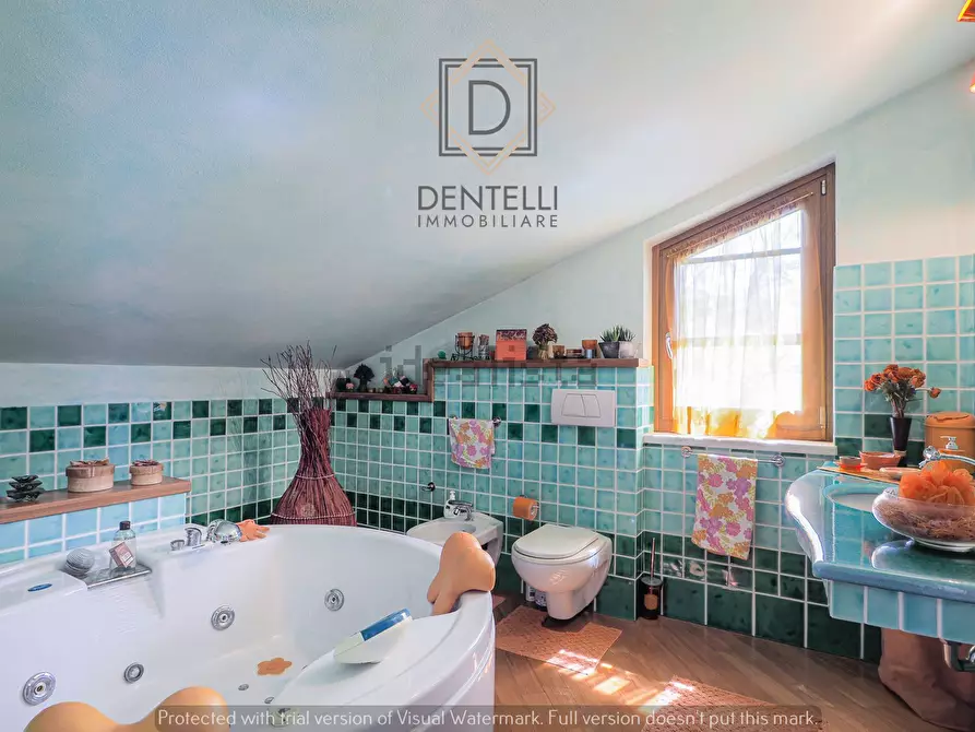 Immagine 18 di Casa semindipendente in vendita  a Sarzana