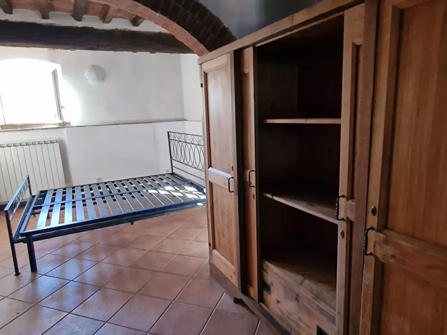 Immagine 11 di Trilocale in affitto  a Ameglia