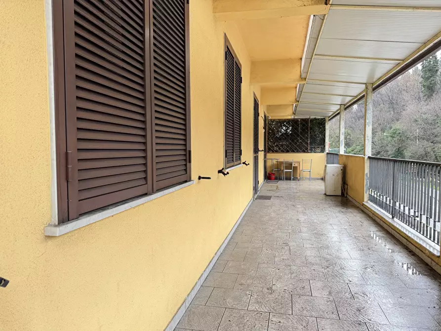Immagine 14 di Trilocale in vendita  in Via Provinciale snc a Lerici