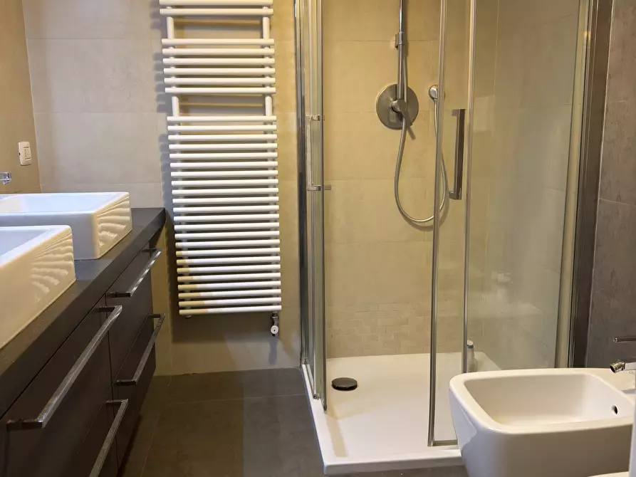 Immagine 9 di Quadrilocale in affitto  a Sarzana