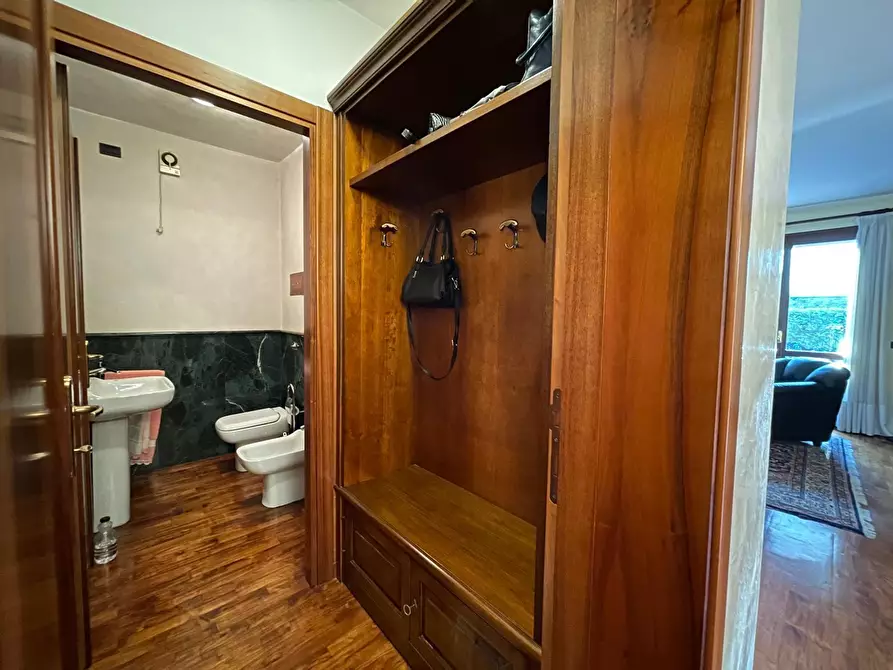 Immagine 7 di Villa in vendita  in Via della Musia 25 a Brescia