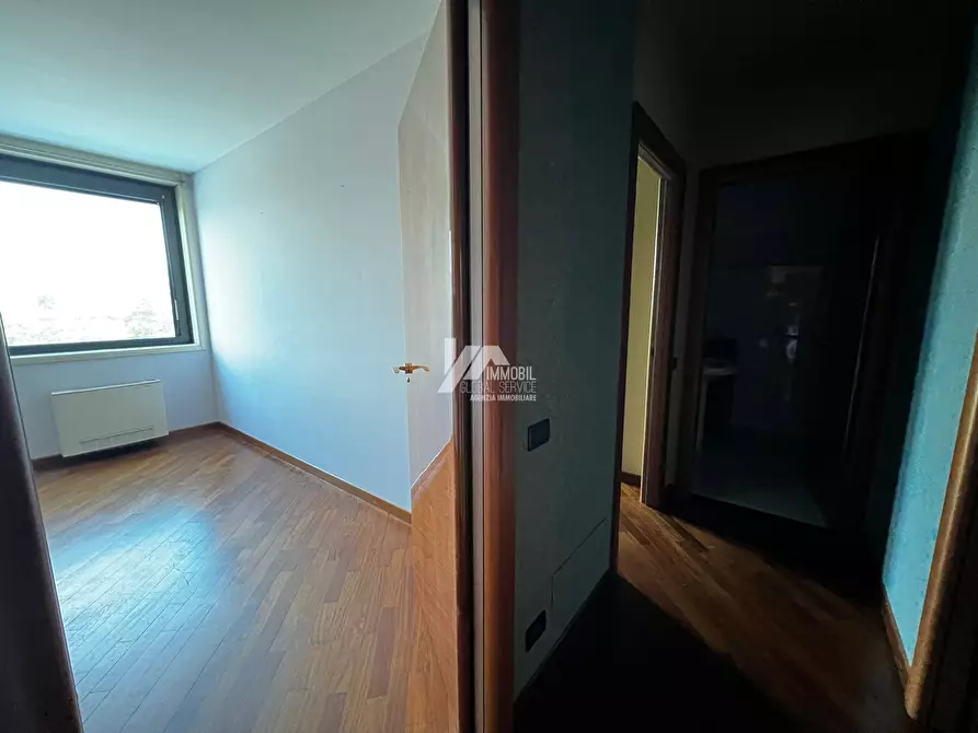 Immagine 15 di Trilocale in vendita  in Via Creta 21 a Brescia