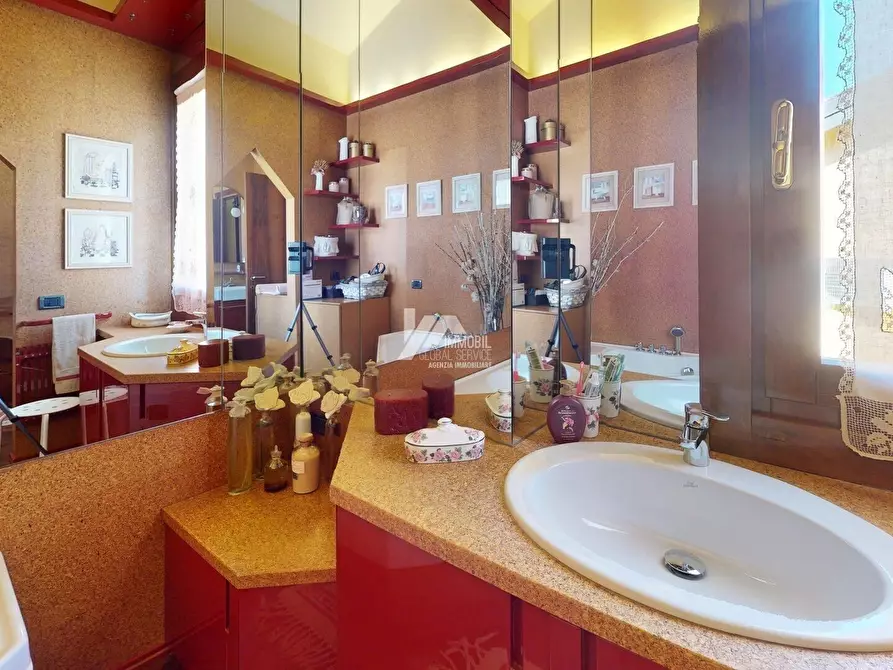 Immagine 9 di Pentalocale in vendita  in Via Ronchi San Francesco da Paola 25 a Brescia