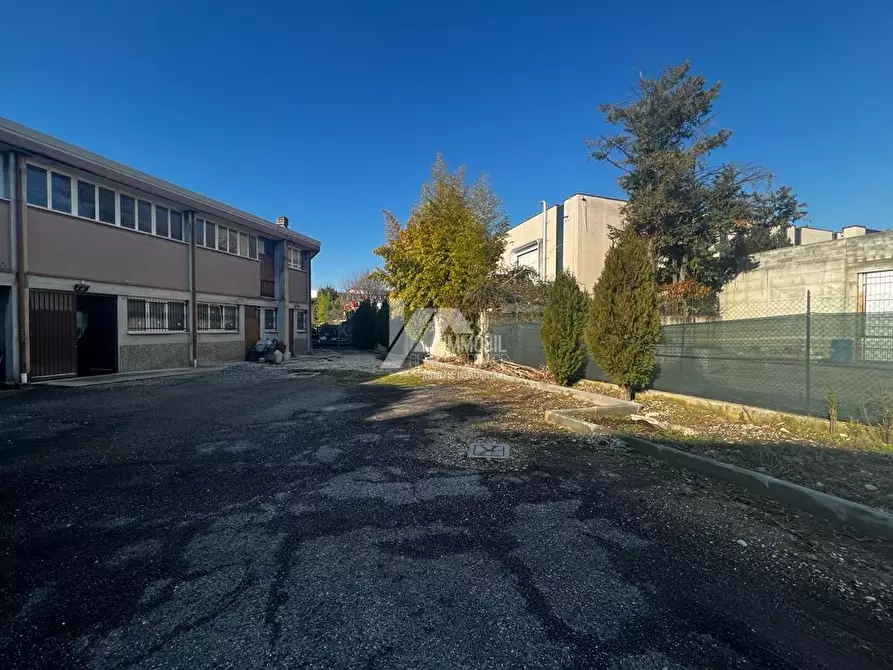 Immagine 11 di Laboratorio in vendita  in via carabioli a Cellatica