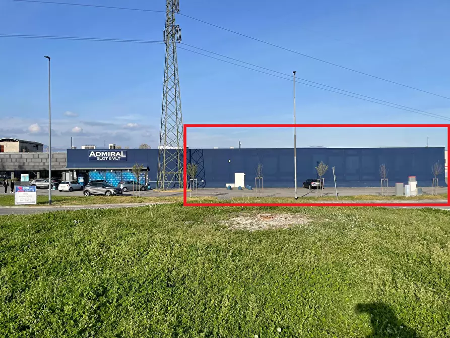 Immagine 4 di Locale commerciale in affitto  in Via Don Bergomi 64 a Brescia