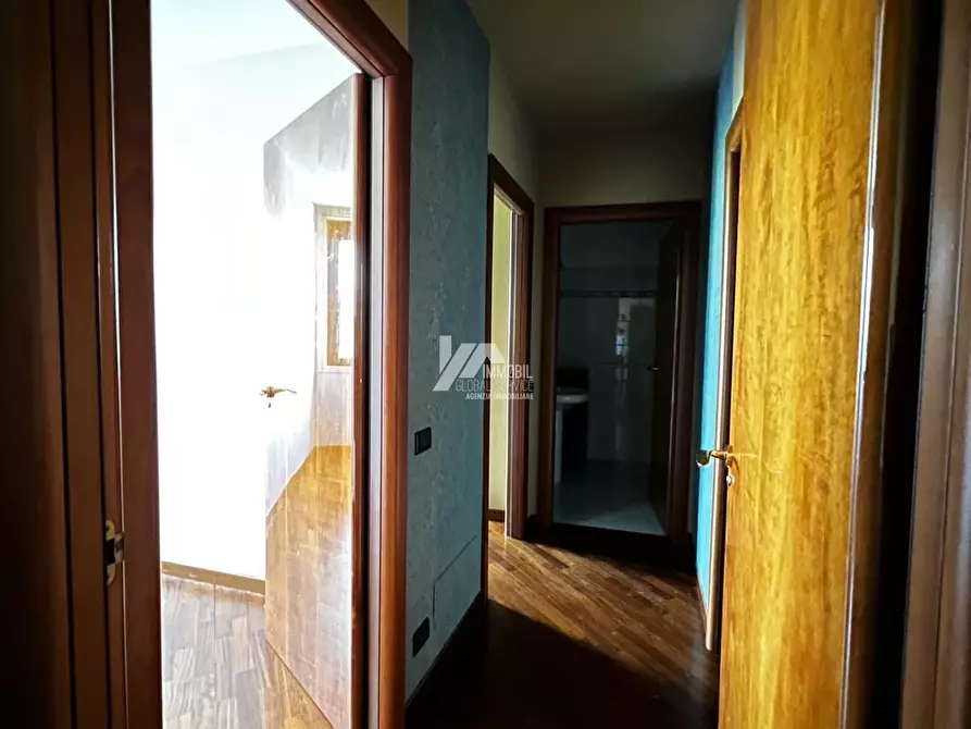 Immagine 12 di Trilocale in vendita  in Via Creta 21 a Brescia