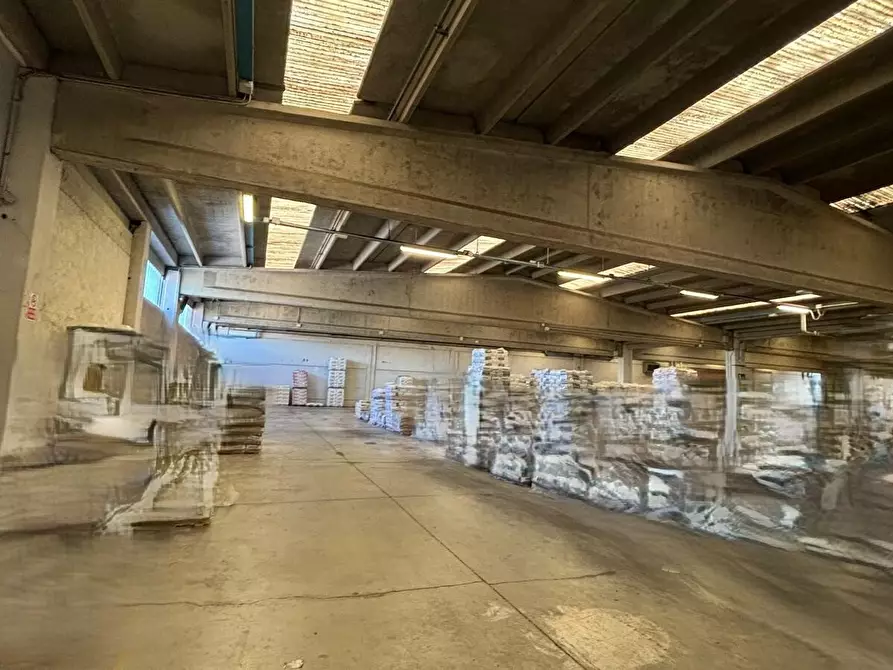 Immagine 6 di Attività artigianale in vendita  in Via Giovanni Scazzola 74 a Alessandria