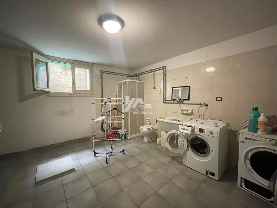 Immagine 17 di Attività artigianale in vendita  in Via dell'Industria 53 a Travagliato