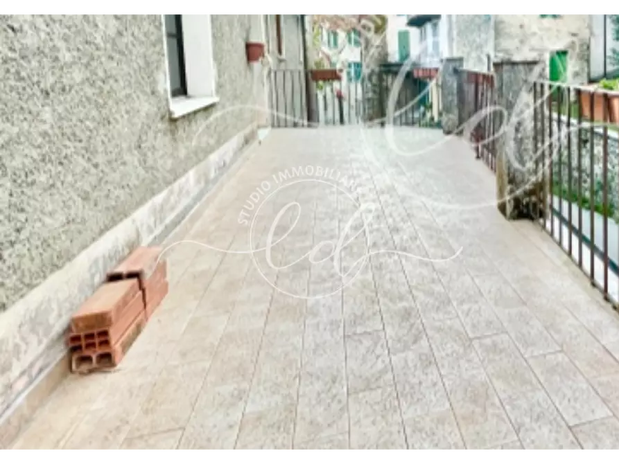 Immagine 2 di Terratetto in vendita  a Stazzema