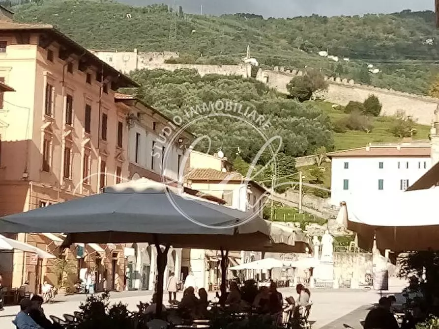 Immagine 15 di Appartamento in affitto  a Pietrasanta