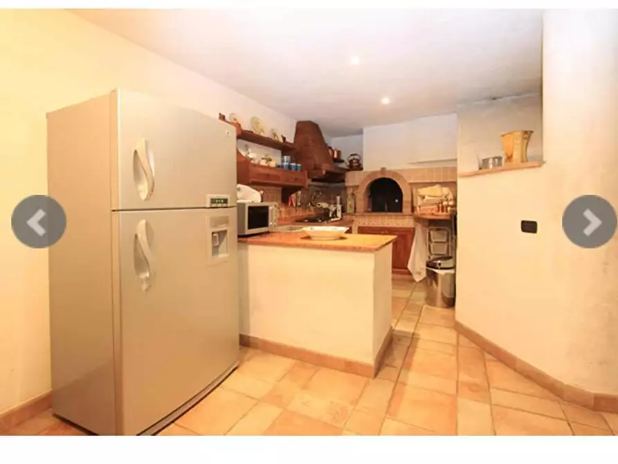 Immagine 47 di Casa indipendente in affitto  a Pietrasanta