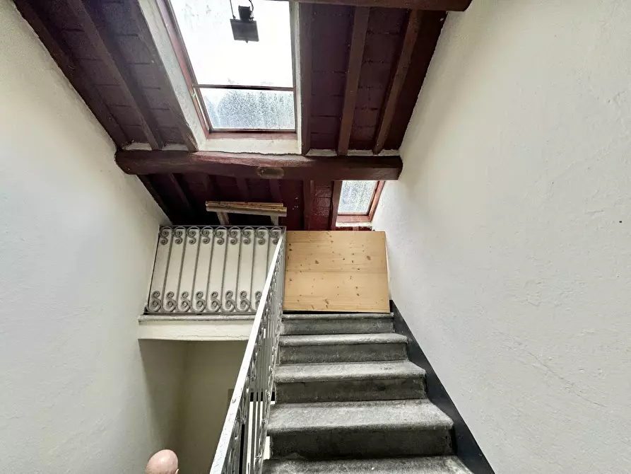 Immagine 33 di Quadrilocale in vendita  a Seravezza
