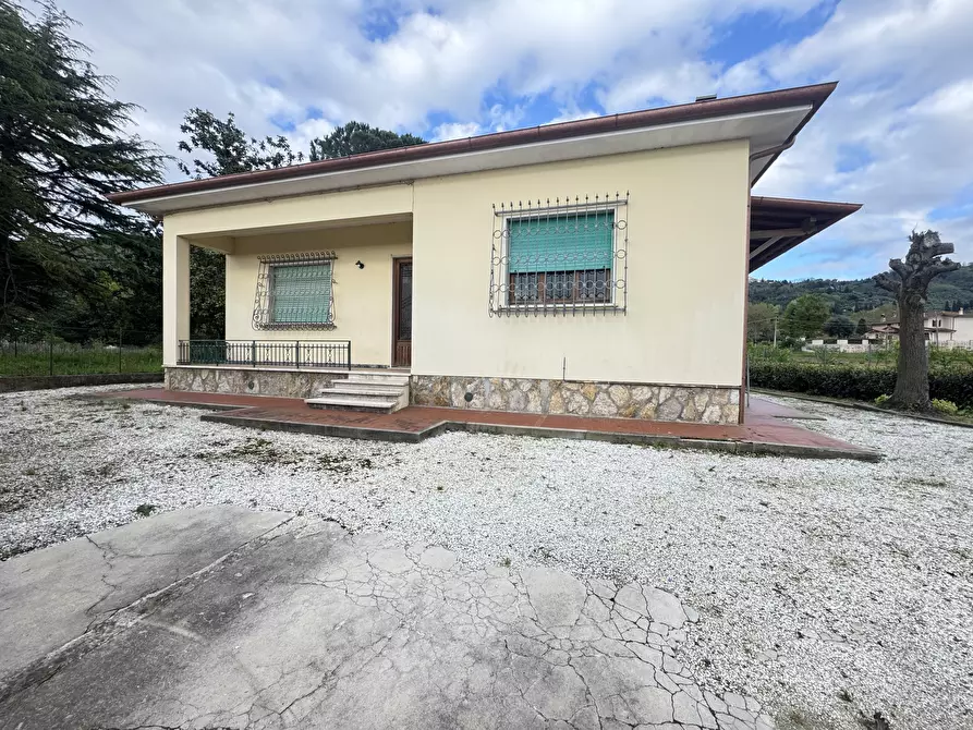 Immagine 53 di Casa indipendente in vendita  a Pietrasanta