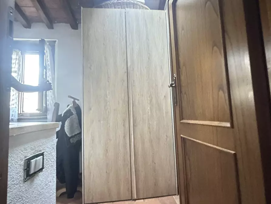 Immagine 9 di Porzione di casa in vendita  a Seravezza