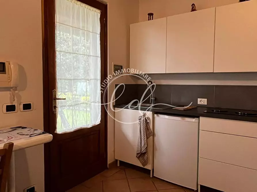 Immagine 3 di Bilocale in affitto  a Forte Dei Marmi