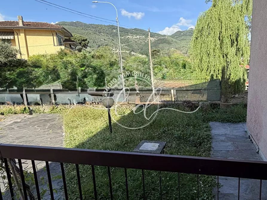 Immagine 32 di Casa indipendente in vendita  a Pietrasanta