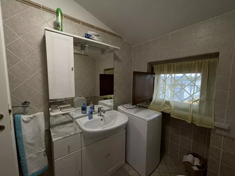 Immagine 15 di Quadrilocale in affitto  a Seravezza